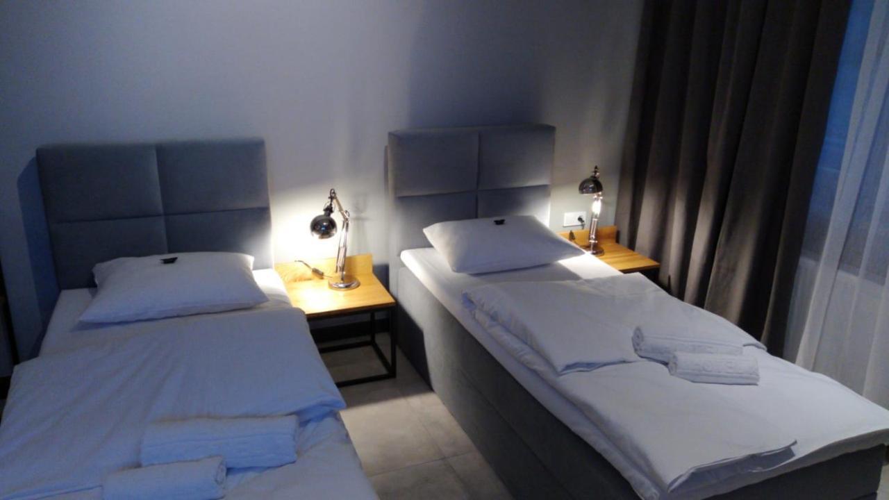 Apartsuites I Sorau Żary Eksteriør bilde A room at the hotel