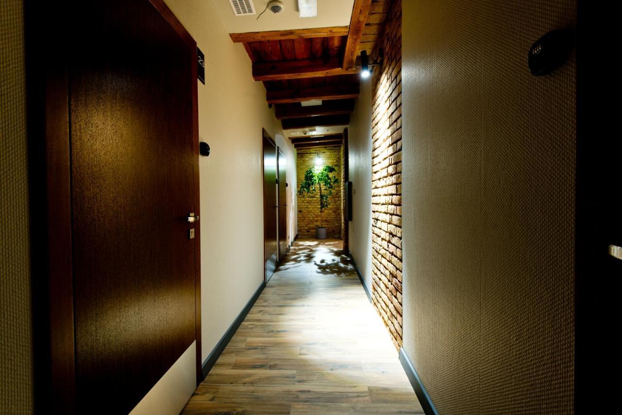 Apartsuites I Sorau Żary Eksteriør bilde A corridor in a ryokan