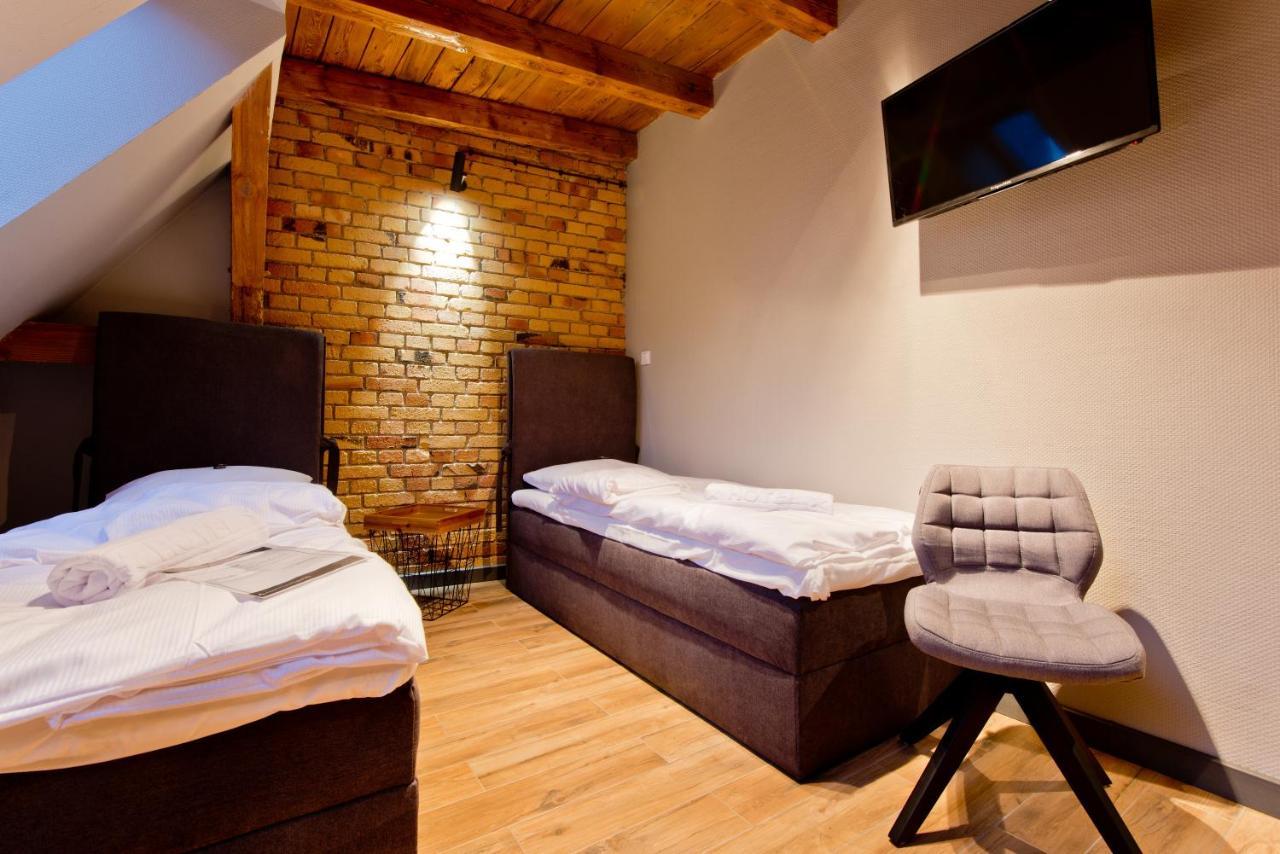 Apartsuites I Sorau Żary Eksteriør bilde A room at the hotel