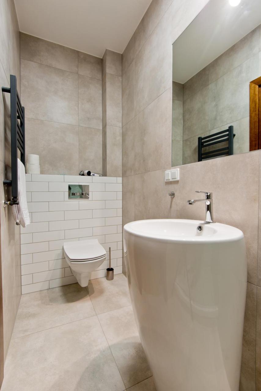 Apartsuites I Sorau Żary Eksteriør bilde Bathroom